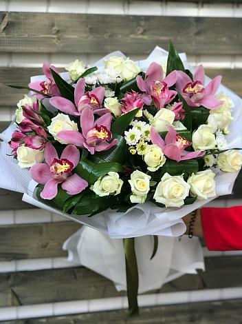 Букет цветов из: Розы и Хризантемы в Султан-Янги-Юрте