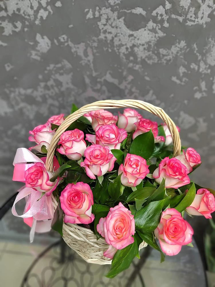 Цветочная композиция из Розы в корзине в Султан-Янги-Юрте