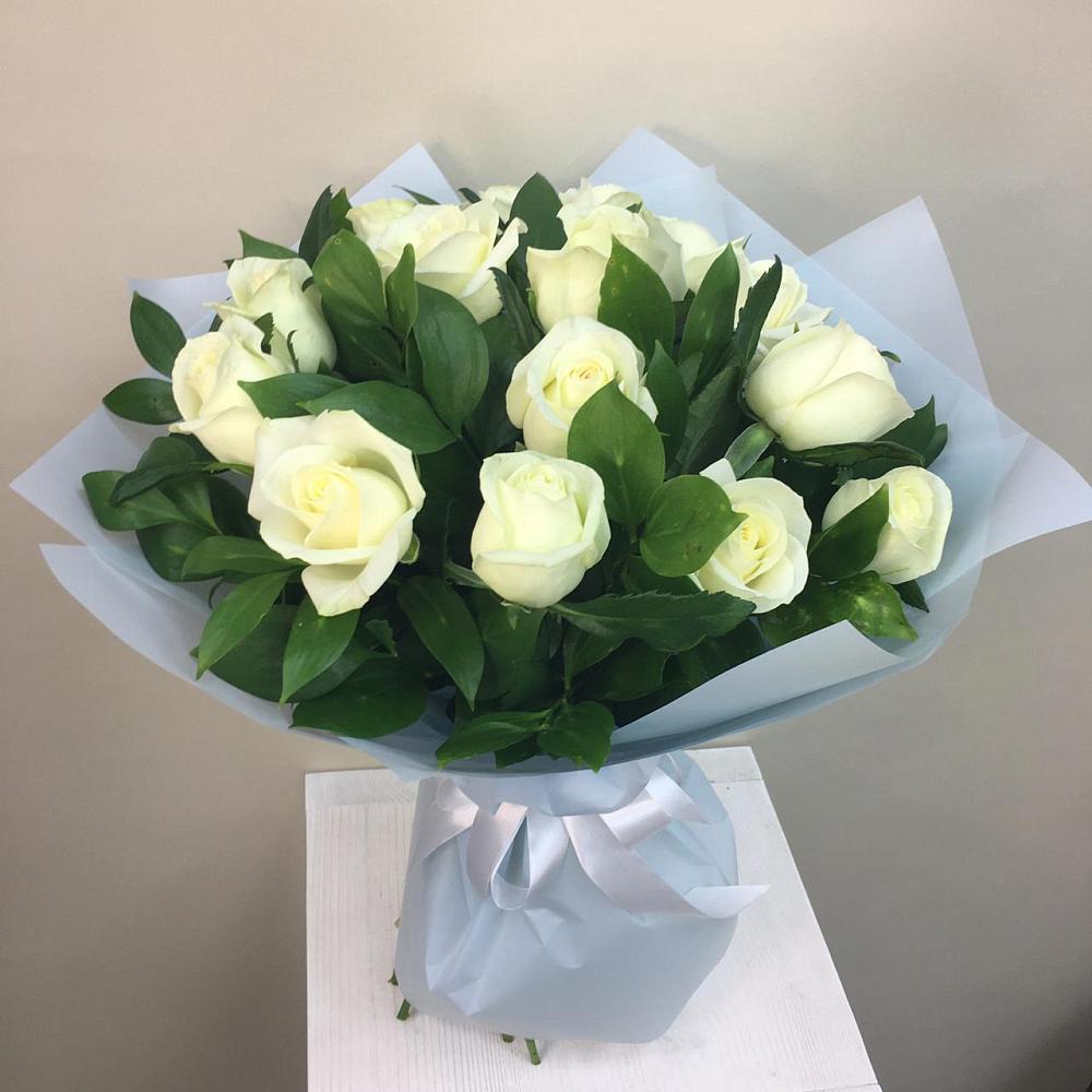 Букет 15 Белых роз Проуд в Султан-Янги-Юрте