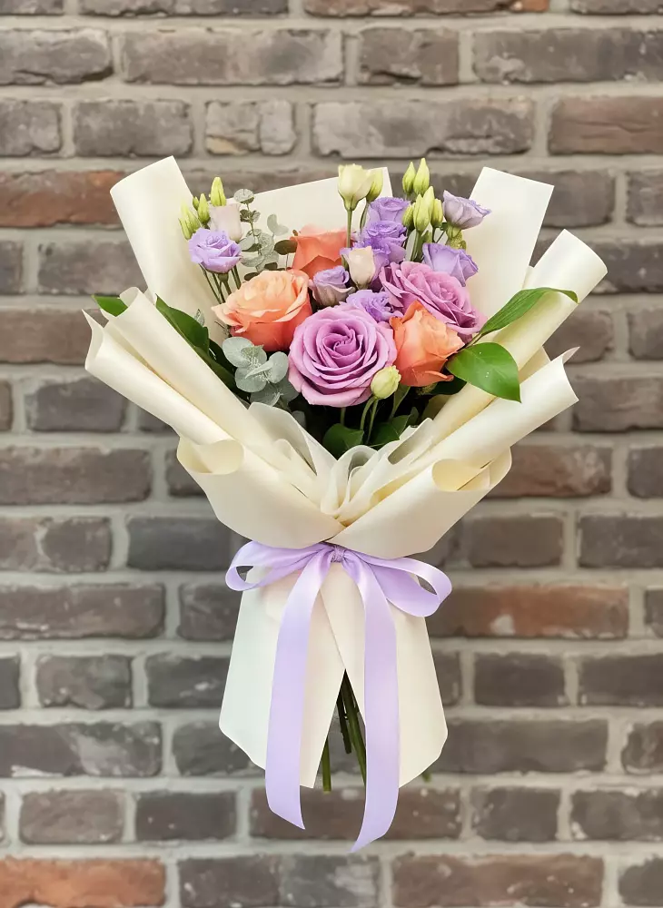 Букет цветов из: Лизиантусы и Розы в Султан-Янги-Юрте