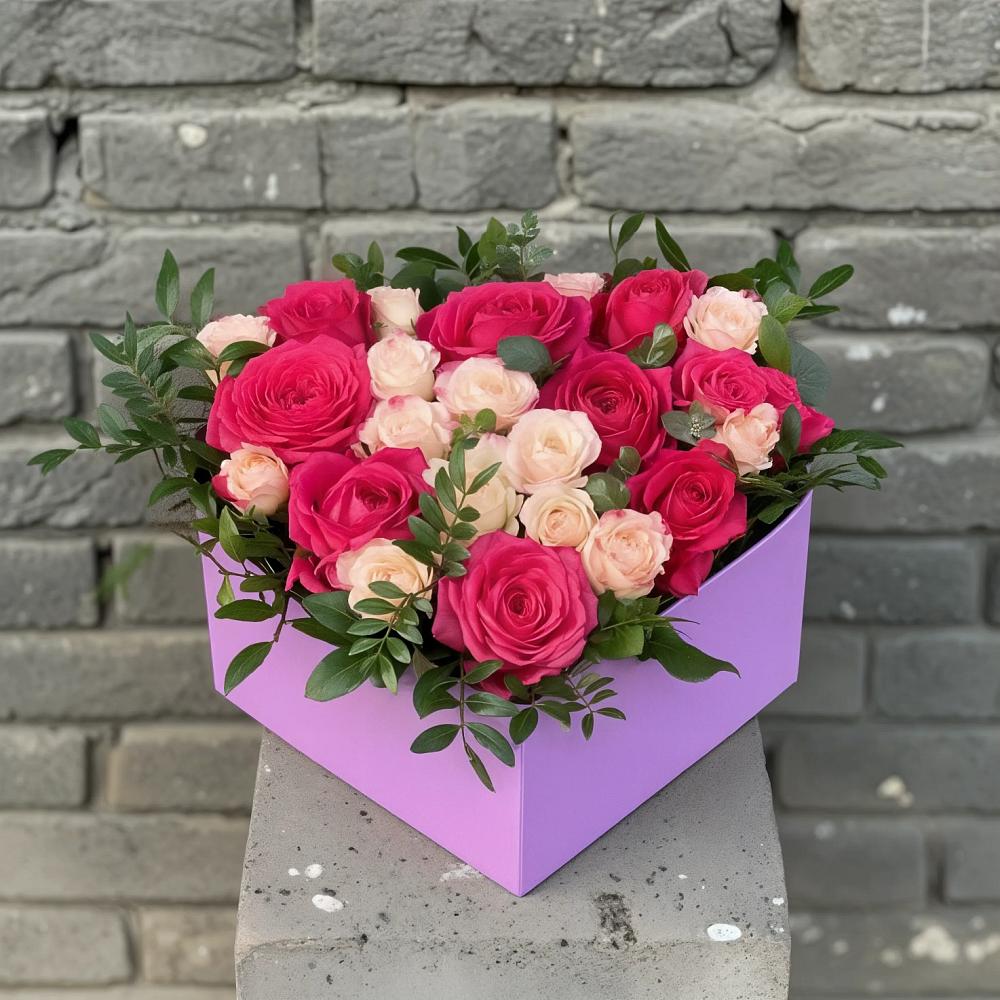 Цветочная композиция из Розы в коробке в Султан-Янги-Юрте