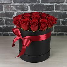 Цветочная композиция из Розы в шляпной коробке #REPLACE_PRED# Султан-Янги-Юрте