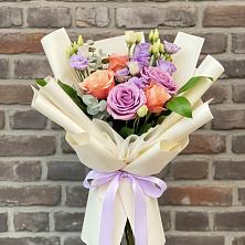 Букет цветов из:  Лизиантусы и Розы в Султан-Янги-Юрте