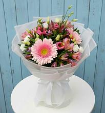Букет цветов из:  Герберы, Альстромерии и Лизиантусы в Султан-Янги-Юрте