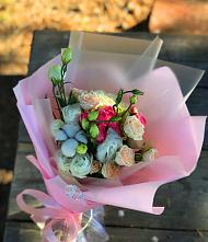 Букет цветов из:  Розы и Лизиантусы в Султан-Янги-Юрте