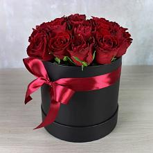 Цветочная композиция из Розы в шляпной коробке в Султан-Янги-Юрте